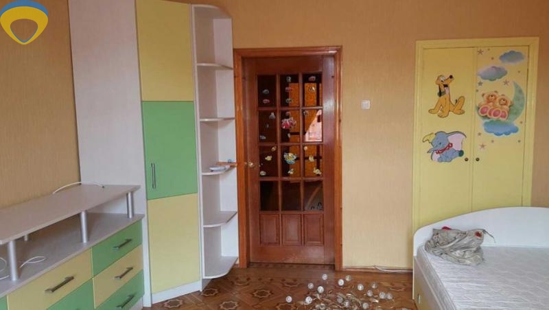 продажа трехкомнатной квартиры номер A-174674 в Приморском районе, фото номер 8
